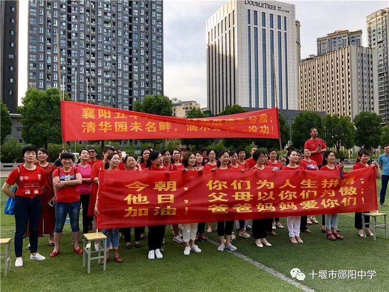 乐竟体育平台-四川队力克山西队，全队斗志高昂备战鏖战阵地(战术小队手游下载)  第1张